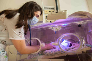 Microcoleta na UTI neonatal